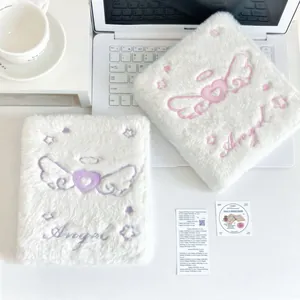 Álbumes de fotos de peluche con alas de ángel y corazón en suave color rosa y morado