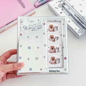 Album fotografico argento lucido con stelle e finestra per conservare fotocard