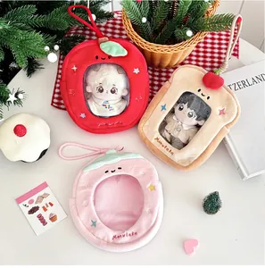 Sacs à poupée en peluche fraise et pain avec fenêtre PVC transparente et lanière assortie