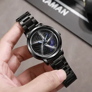 Herrenuhr aus schwarzem Edelstahl mit rotierendem Felgendesign und blauem Bremssattel