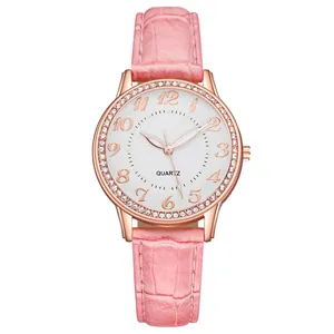 Damen Quarz Uhr in Rosa mit Strass-Lünette und Lederarmband in Krokodil-Optik