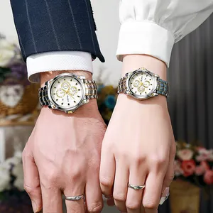 Set de relojes para pareja en acero bicolor con esfera blanca multifunción clásica