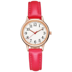 Orologio al quarzo minimalista da donna con cinturino in pelle rosa e cassa oro rosa