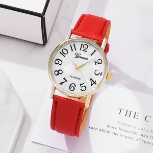 Detailansicht der Geneva Uhr mit rotem Lederarmband und weißem Perlmutt Zifferblatt