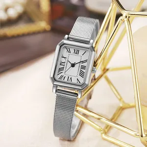 Orologio al Quarzo Rettangolare Retrò da Donna Quadrante Minimalista con Numeri Romani Cinturino in Maglia Metallica Argento Orologio da Polso Elegante Regalo Gioielli