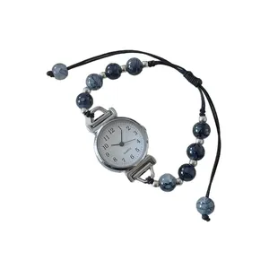 Orologio al quarzo con perline di agata blu in stile vintage e accenti in metallo argento