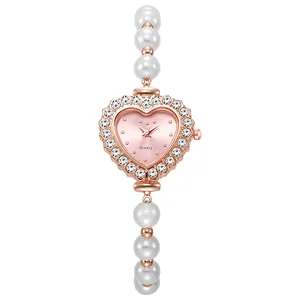 Reloj de mujer con forma de corazón, diamantes de imitación y pulsera de perlas blancas