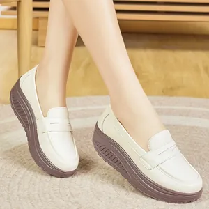 Mocassini da Donna in Pelle di Vacchetta di Primo Strato con Suola Rocker Spessa Scarpe con Zeppa Comode e Antiscivolo per Anziani