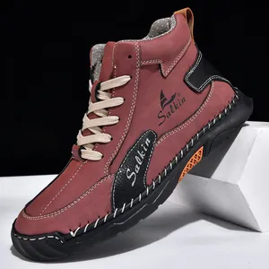 Bottes d'extérieur montantes en cuir marron-rouge pour hommes avec semelle épaisse en gomme