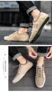 Details von khakifarbenen Wildlederschuhen mit Perforation und olivgrüner Gummisohle