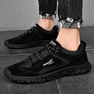 Scarpe casual da uomo nere con mesh traspirante e suola in gomma antiscivolo