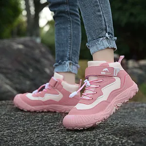 Scarpe da trekking per bambini rosa e beige con suole in gomma antiscivolo