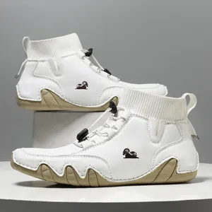 Weiße High-Top Sneaker mit Strick-Sockenkragen und gewellter Gummisohle für Herren