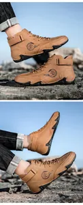 Details von braunen Outdoor-Boots mit rutschfesten Gummisohlen und Klettverschluss