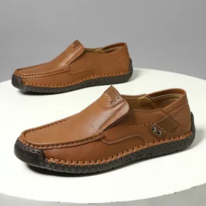 Ανδρικά Χειροποίητα Δερμάτινα Loafers Casual Slip On Παπούτσια για Εξωτερικά Ταξίδια Μόδα Αναπνεύσιμα Επίπεδα Παπούτσια Περπατήματος Δέρμα Μικροϊνών Σόλα από Καουτσούκ Μεγάλο Μέγεθος