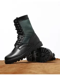 Detailansicht taktischer Lederstiefel mit strapazierfähiger rutschfester Gummisohle