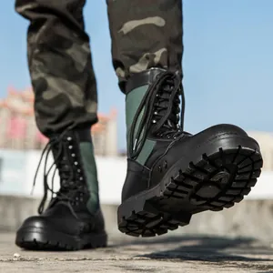 Outdoor Taktische Kampfstiefel mit dicker rutschfester Sohle und schwarz-grünem Leder