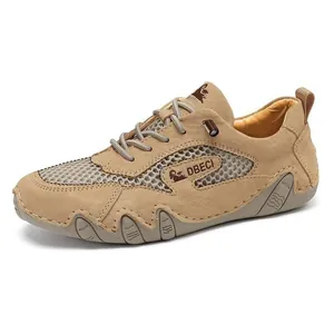Ademende outdoor sneakers voor heren in kaki uitgevoerd in suède en mesh materiaal