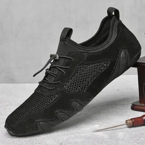 Μαύρο ανδρικό casual sneaker από σουέτ και δίχτυ με αντιολισθητική σόλα με κύματα