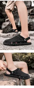 Detail von atmungsaktivem Mesh-Obermaterial und rutschfester Gummisohle für Herren-Sandalen