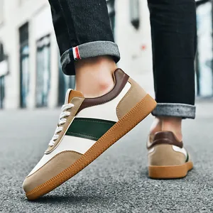 Baskets basses rétro style German Army Trainers pour hommes avec semelle en gomme