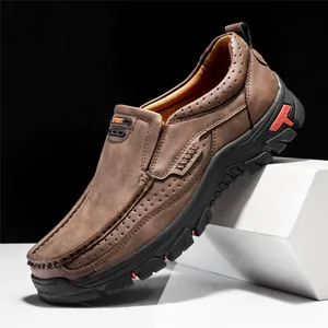 Heren outdoor leren loafers met antislipzool en ademende stiksels voor optimaal comfort