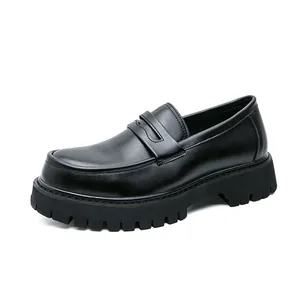 Men's stylish black platform loafers with thick lug soles and smooth leather finish