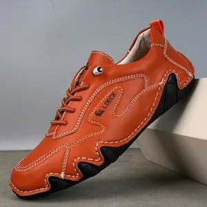 Scarpe casual in pelle arancio-marrone con cuciture a mano e suole in gomma antiscivolo