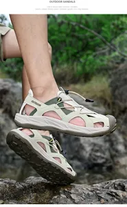 Men's outdoor hiking sandals with non-slip rubber soles and reinforced closed-toe design