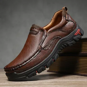 Chaussures de loisirs extérieures en cuir marron avec semelle en caoutchouc durable