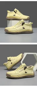 Detalle de zapato de cuero amarillo con suela cosida a mano y cremallera lateral de metal