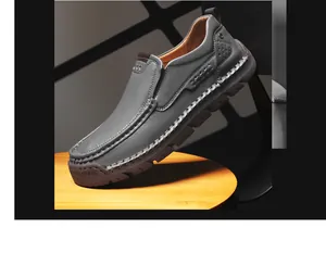 Makro-Detail grauer Leder-Loafer mit handgefertigten Nähten und feiner Textur