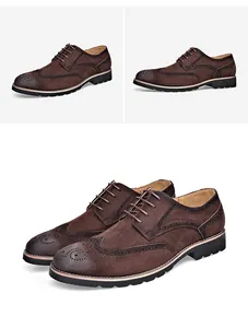 Detailansicht brauner Brogue-Schuhe aus Wildleder mit Lochmuster und robuster Sohle