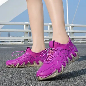 Purple outdoor leisure shoes for women with wave stitching and toggle lacing system