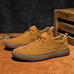 Scarpe casual da uomo in pelle scamosciata senape con suola spessa in gomma stile vintage
