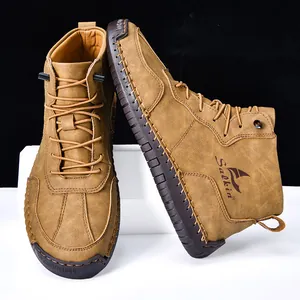 Détails de bottines vintage en cuir marron avec coutures faites main et semelle en caoutchouc