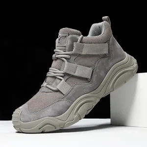 Herren High-Top Wanderschuhe aus grauem Wildleder mit dicker Sohle und Riemen