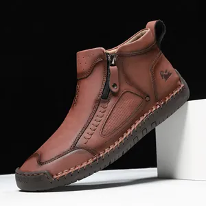 Dunkelbraune Herren-Stiefeletten aus Leder mit Doppelreißverschluss und Handnähten