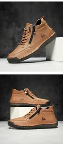 Detailansicht brauner Lederstiefel mit seitlicher Eichhörnchenprägung und dicker Gummisohle