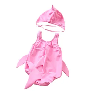 Costume da bagno neonato a squalo rosa con cappello abbinato e pinne 3D