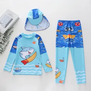 Maillot de bain trois pièces à manches longues pour garçons avec motif requin