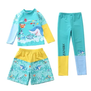 Set da nuoto per bambini 3 pezzi con squali, maglia a maniche lunghe e pantaloni lunghi