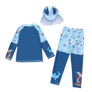 Ensemble de bain 3 pièces garçon avec manches longues, motifs requins et chapeau