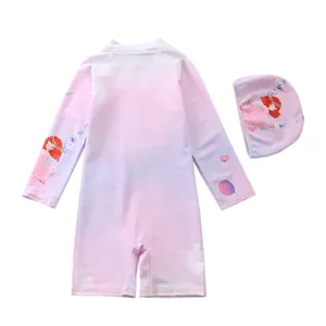 Mädchen Langarm Einhorn Badeanzug Set mit passender floraler Badekappe Detailansicht