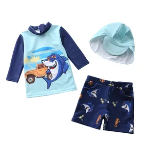 Maillot de bain 3 pièces pour garçon avec motif requin et chapeau de protection