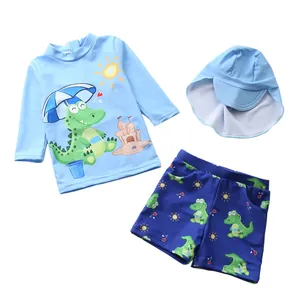 Maillot de bain trois pièces pour enfant avec haut anti-UV et short à motif requin