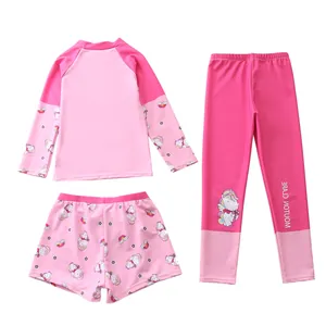 Détail à plat du maillot de bain trois pièces pour filles avec motifs de licornes