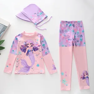 Détail du maillot de bain sirène trois pièces pour filles avec haut à manches longues et pantalon