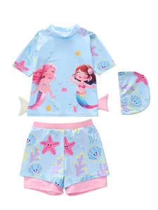 Dettaglio del costume 3 pezzi da bambina con sirena, top a maniche corte e fodera rosa