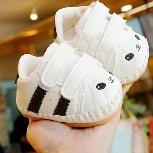 Cartoon Bear Baby First Walker Shoes Soft Sole Anti-Slip Toddler Shoes With Hook And Loop Closure For Infant Boys Girls